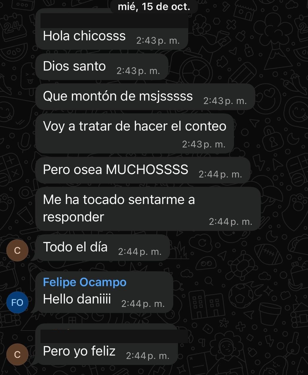 Conversación de WhatsApp con cliente feliz por el volumen de mensajes recibidos